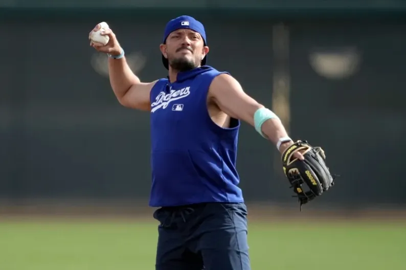 doi-dodgers-hao-huc-voi-chuyen-di-nhat-ban-dai-tiec-do-ohtani-va-yamamoto-chieu-dai