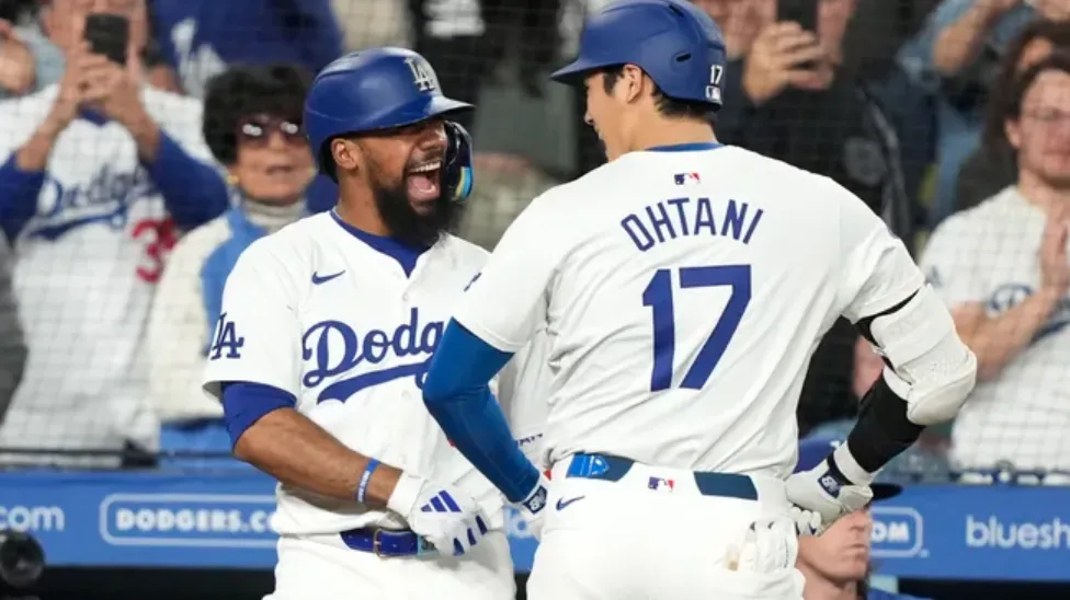 doi-dodgers-hao-huc-voi-chuyen-di-nhat-ban-dai-tiec-do-ohtani-va-yamamoto-chieu-dai